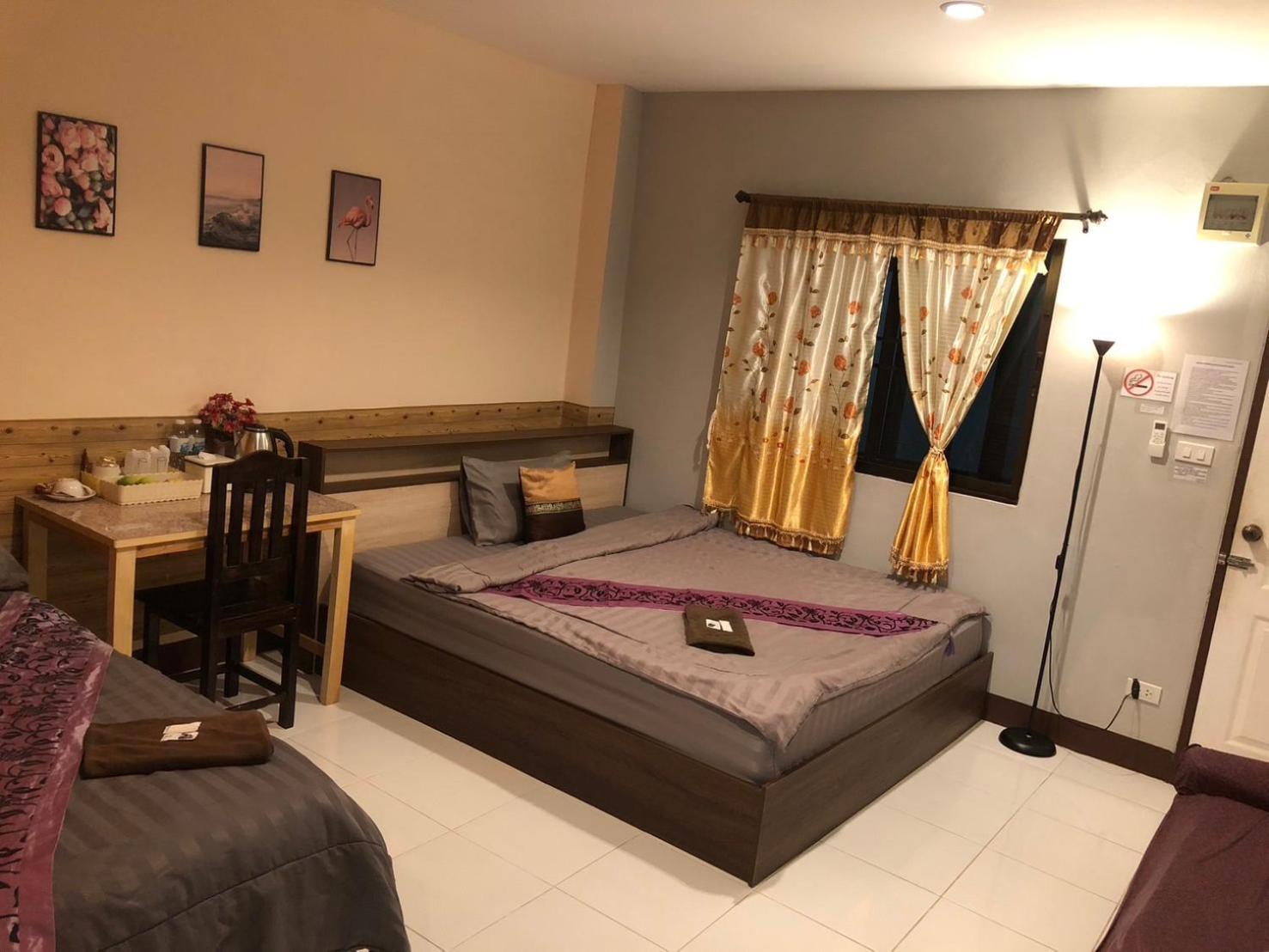 מלון דירות โรงแรมแสนดีเพลส เมาเท่นวิว 2*