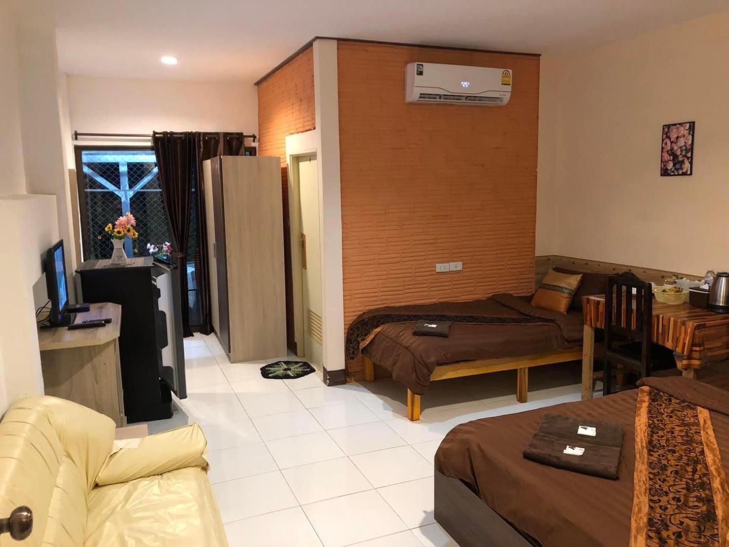 โรงแรมแสนดีเพลส เมาเท่นวิว מלון דירות 2*