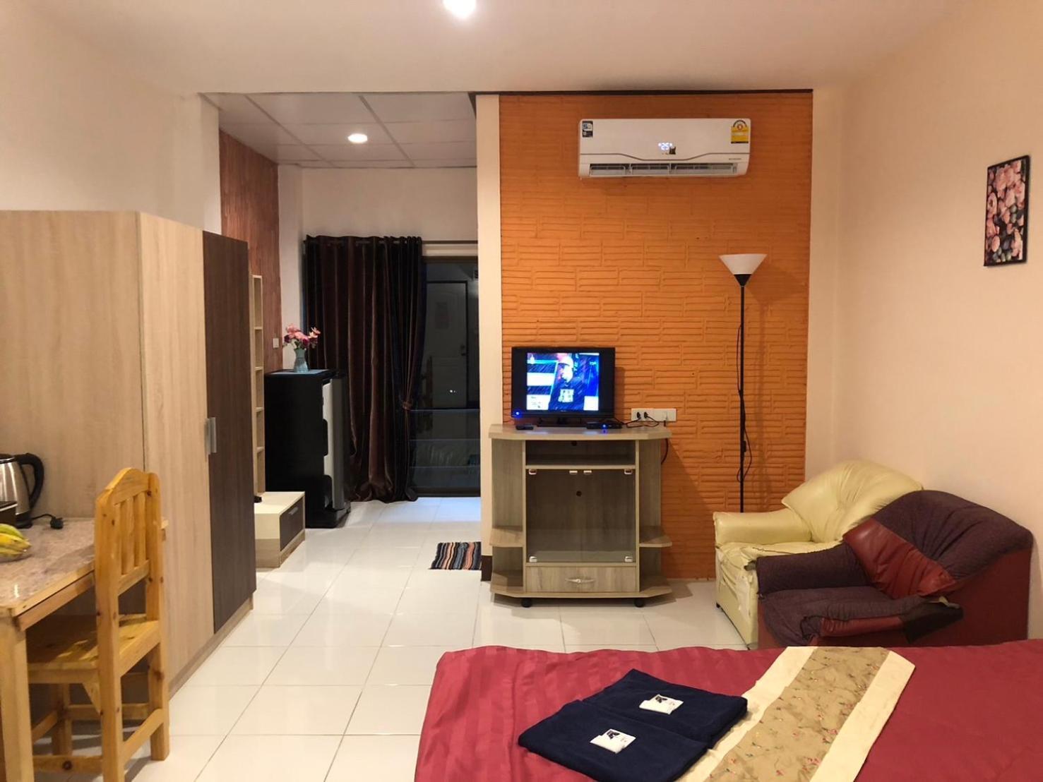 โรงแรมแสนดีเพลส เมาเท่นวิว 2* צ'ום טונג