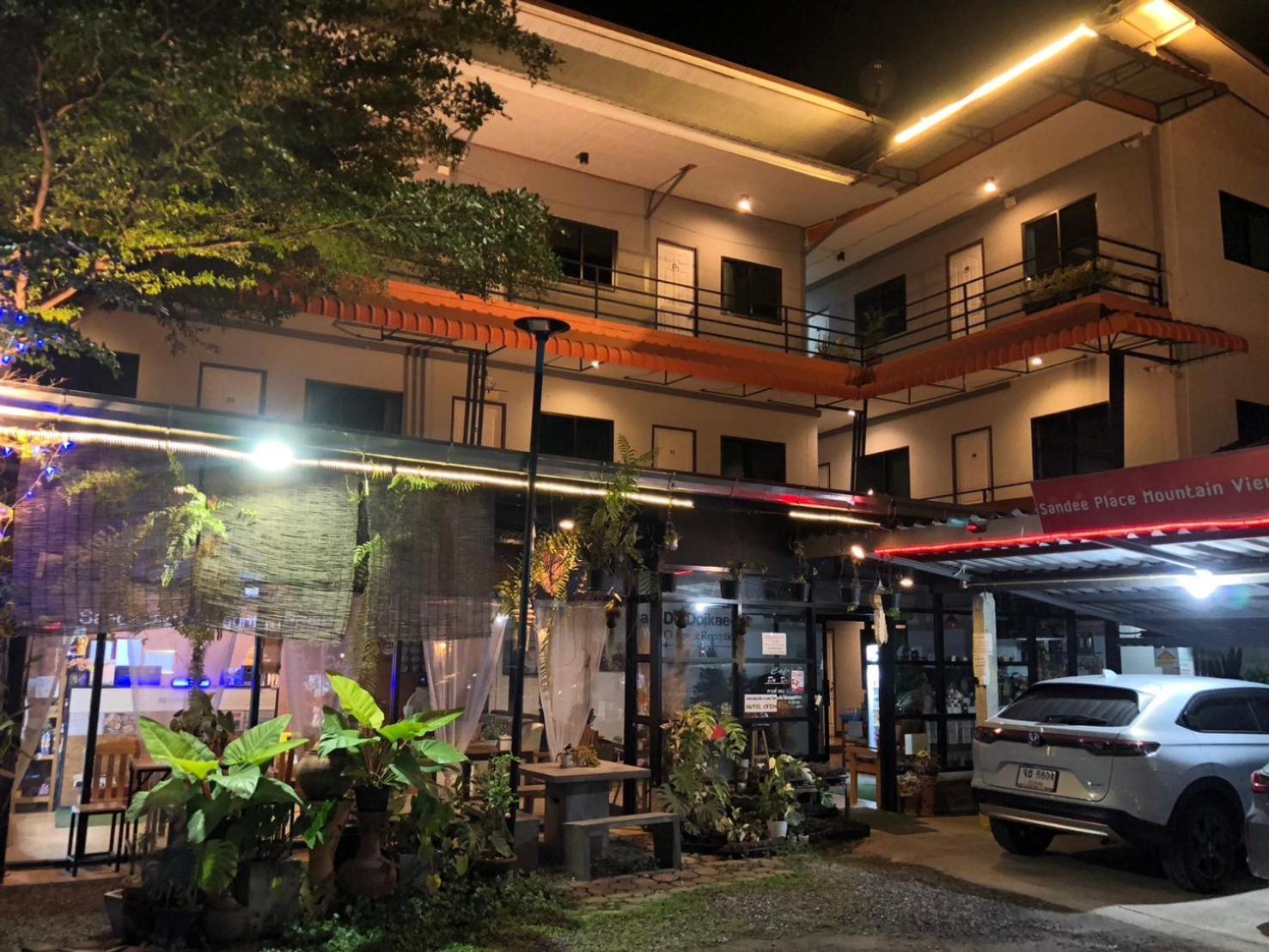 โรงแรมแสนดีเพลส เมาเท่นวิว צ'ום טונג